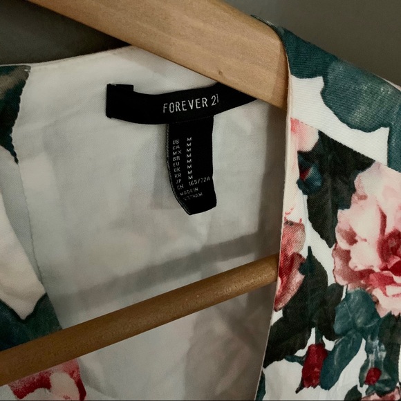 Forever 21 floral jumpsuit - Picture 3 of 3